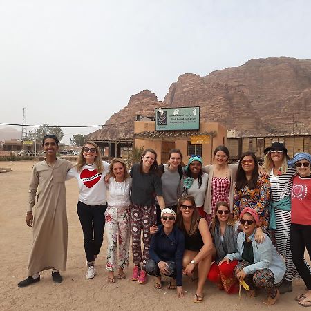 Wadi Rum Light Camp エクステリア 写真