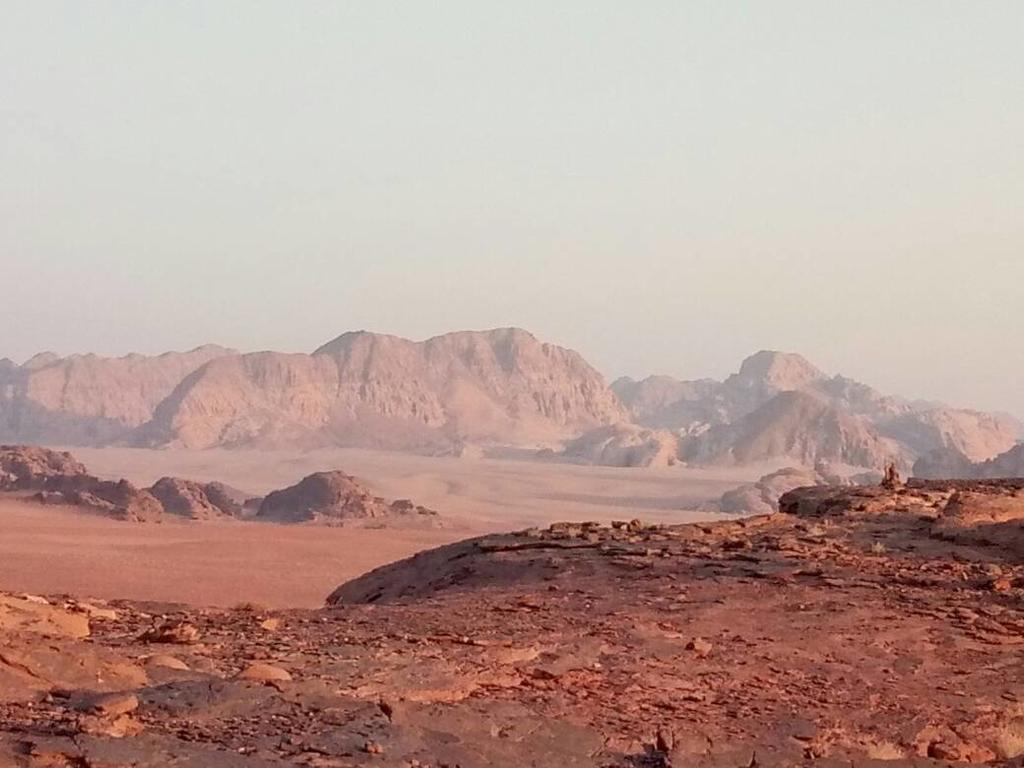 Wadi Rum Light Camp エクステリア 写真
