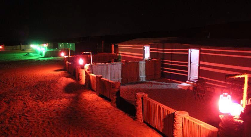 Wadi Rum Light Camp エクステリア 写真